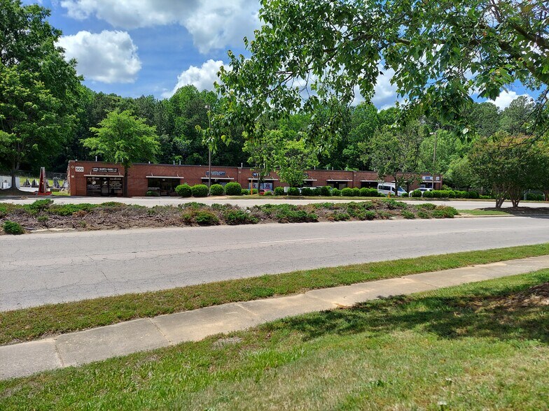 500 New Hope Rd, Raleigh, NC en venta - Foto del edificio - Imagen 1 de 1