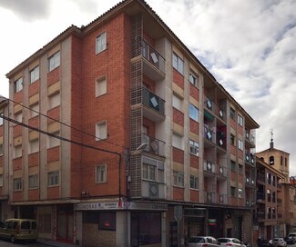 Más detalles de Calle de San Antón, 8, Segovia - Local en venta