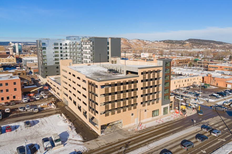 525 E Saint Joseph St, Rapid City, SD en alquiler - Foto del edificio - Imagen 1 de 8