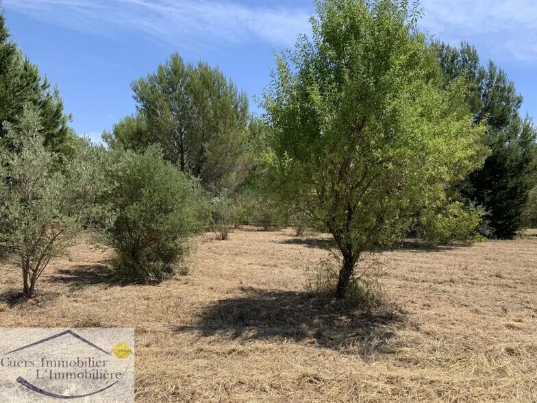 Terreno en Cuers en venta - Foto del edificio - Imagen 3 de 3