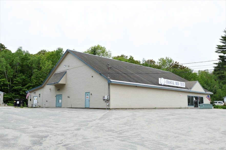 25 Douglas Hwy, Lamoine, ME en venta - Foto del edificio - Imagen 1 de 11