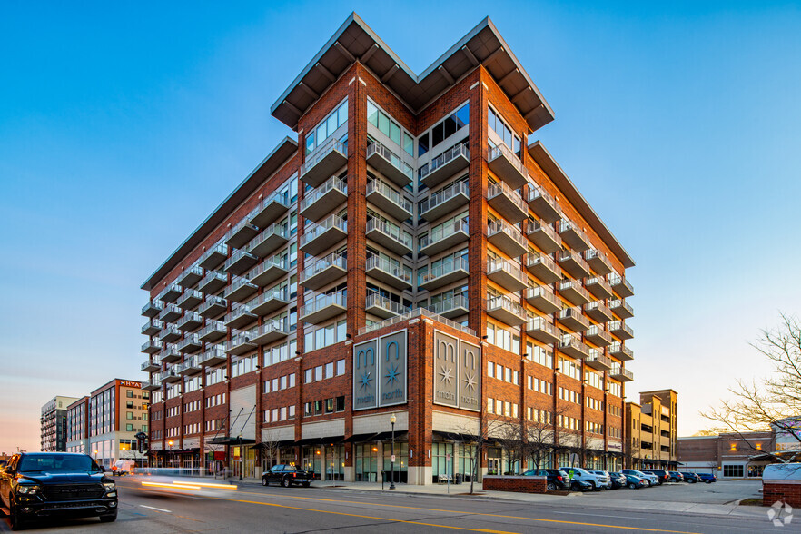 360 N Main St, Royal Oak, MI en alquiler - Foto del edificio - Imagen 2 de 11