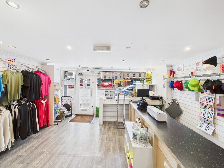 144-152 High St, Montrose en venta - Foto del interior - Imagen 2 de 4