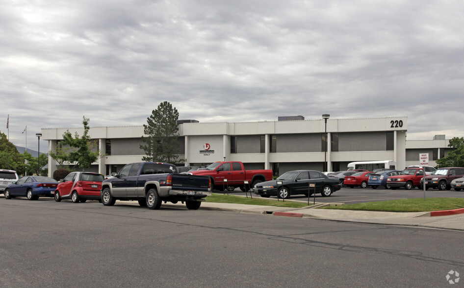 220 N 2200 W, Salt Lake City, UT en alquiler - Foto del edificio - Imagen 2 de 3