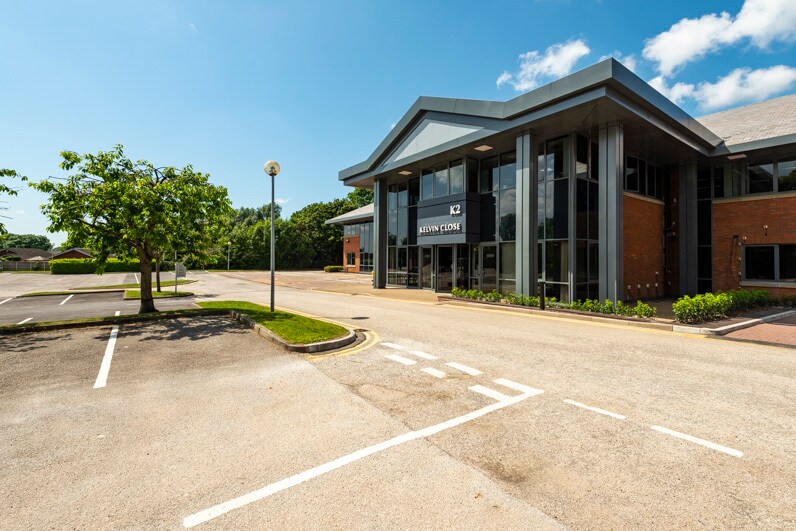 2 Kelvin Close, Warrington en alquiler Foto del edificio- Imagen 1 de 10