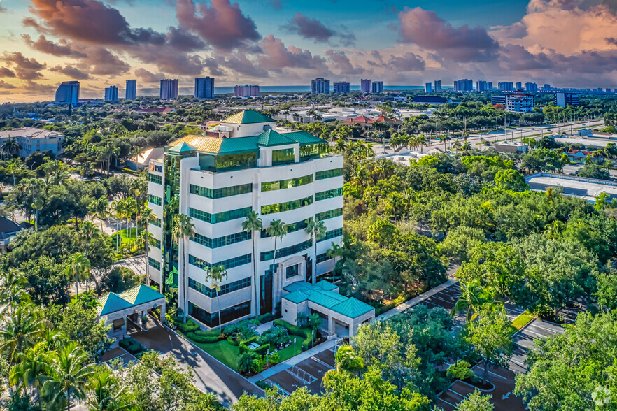 5150 Tamiami Trl N, Naples, FL en alquiler - Foto del edificio - Imagen 2 de 9