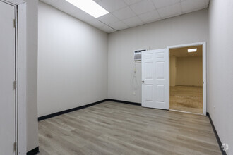 7330 Rampart St, Houston, TX en alquiler Foto del interior- Imagen 2 de 7