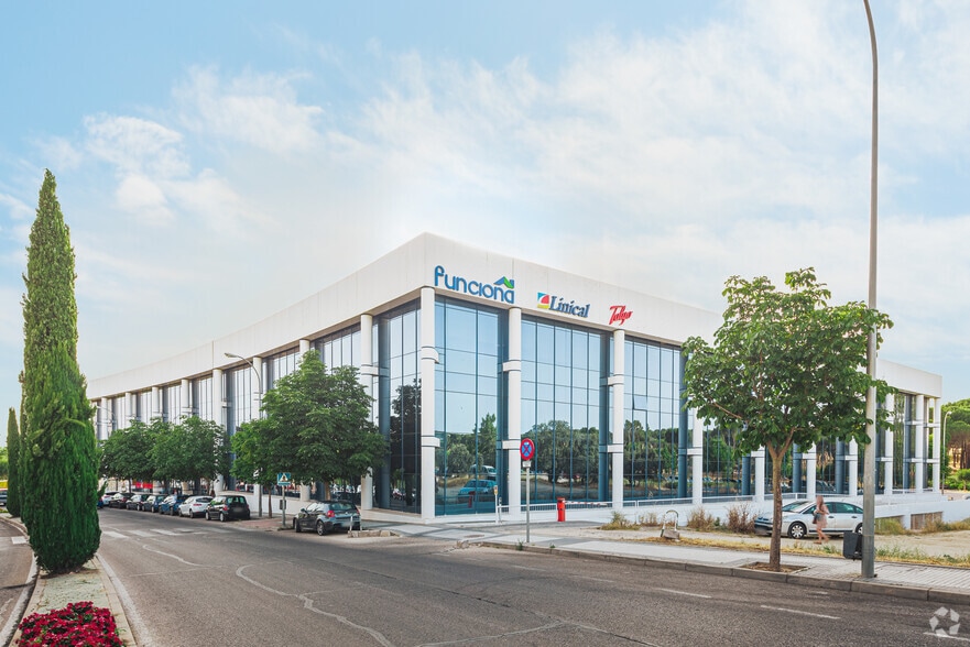 Oficina en Majadahonda, Madrid en alquiler - Foto del edificio - Imagen 2 de 2