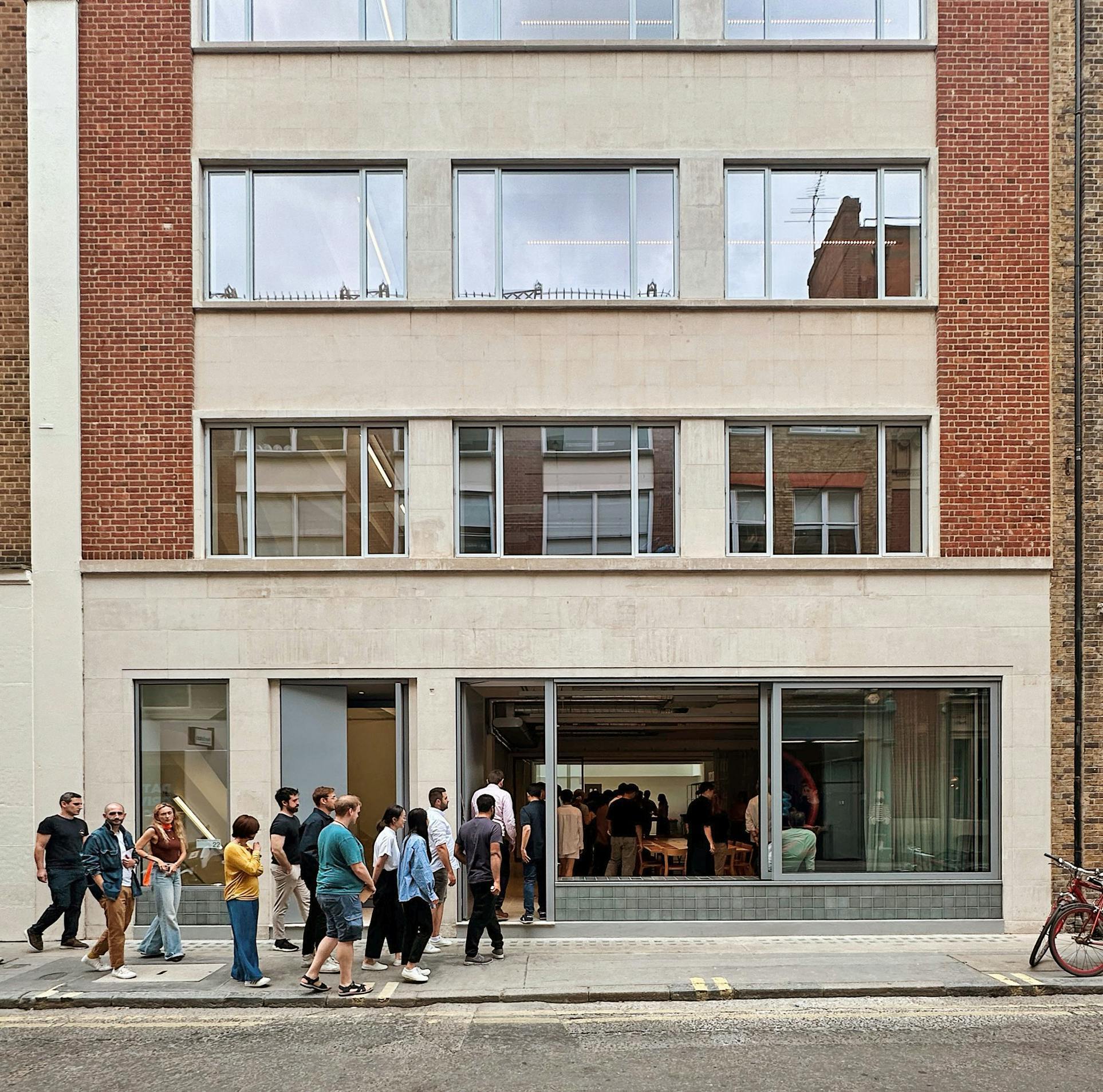22-23 Little Portland St, London en alquiler Foto del edificio- Imagen 1 de 14