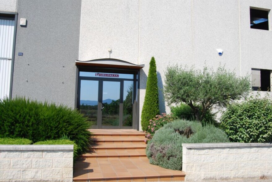 Nave en Llagostera, Gerona en venta - Foto del edificio - Imagen 2 de 40