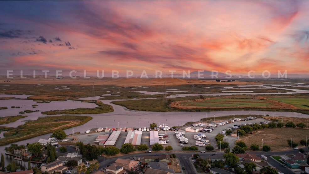 950 Marina Cir, Suisun City, CA en venta - Foto del edificio - Imagen 1 de 25