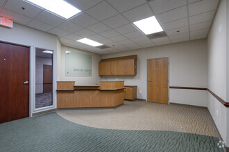 2300 Haggerty Rd, West Bloomfield, MI en alquiler Foto del interior- Imagen 1 de 3