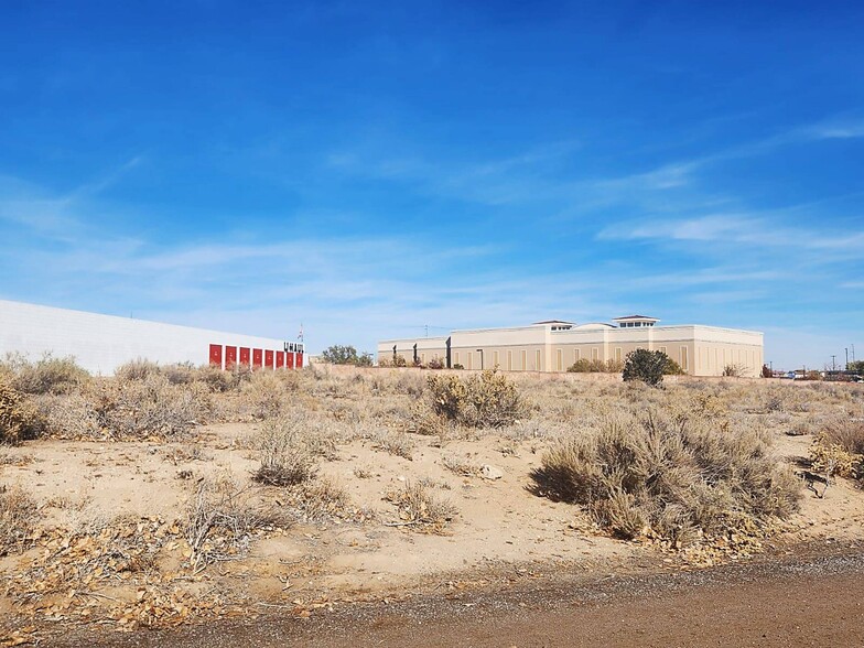 1799 11th Ave SE, Rio Rancho, NM en venta - Foto del edificio - Imagen 3 de 4