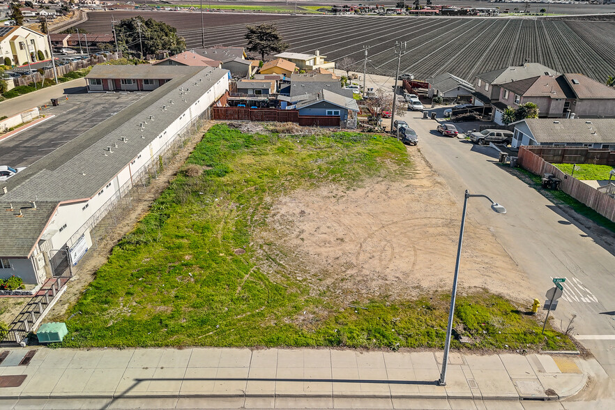 730 N Main St, Salinas, CA en venta - Vista aérea - Imagen 2 de 9