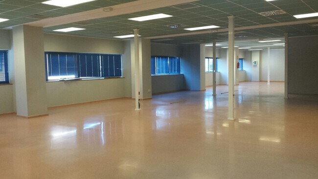 Más detalles de Oficina en alquiler