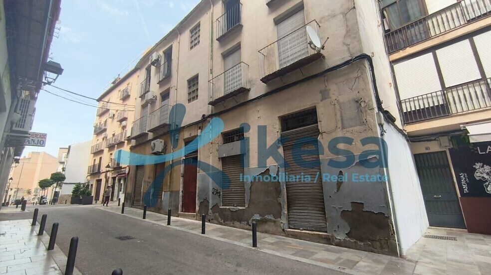 Local en Jaén, Jaén en venta - Foto del edificio - Imagen 2 de 3