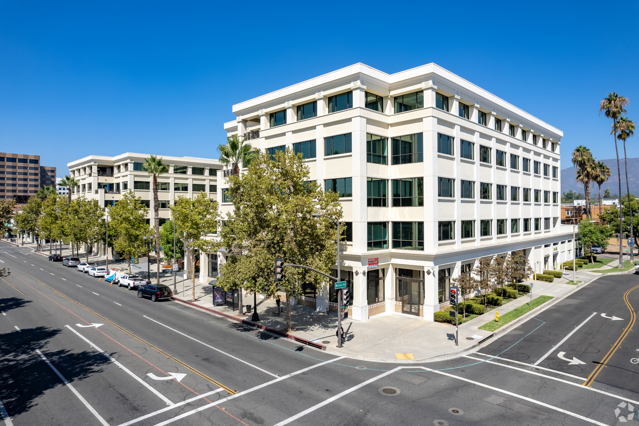 1055 E Colorado Blvd, Pasadena, CA en alquiler Foto del edificio- Imagen 1 de 7