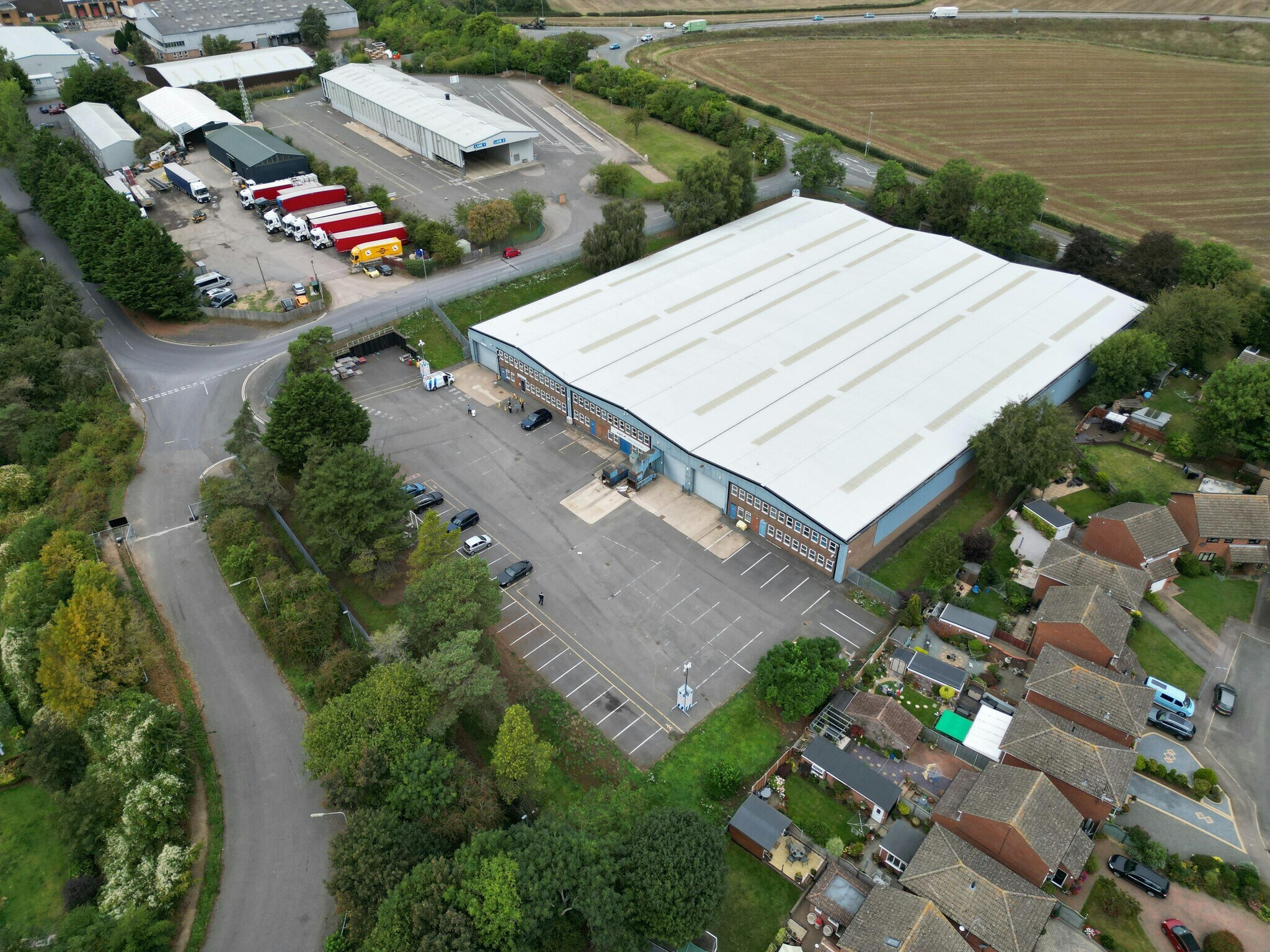 1 Cavalry Hl, Weedon en alquiler Foto del edificio- Imagen 1 de 5