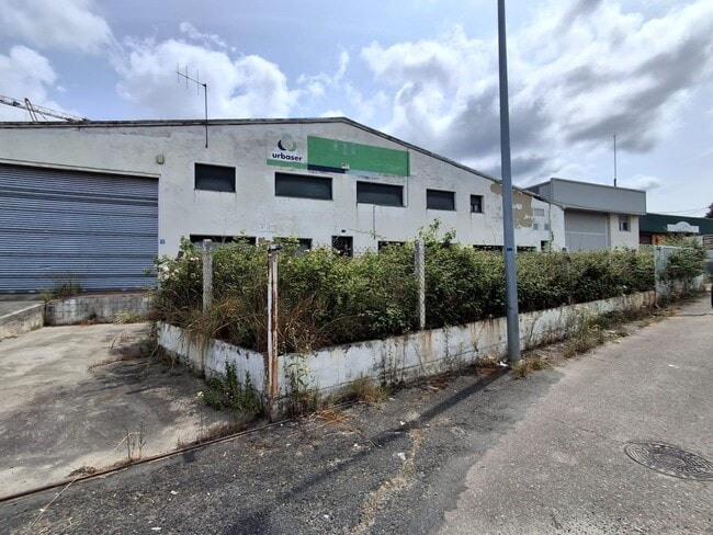 Más detalles de Rúa Número 15, 15, San Cibrao das Viñas - Nave en venta