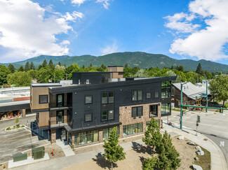 Más detalles para 503 Cedar St, Sandpoint, ID - Edificios residenciales en venta