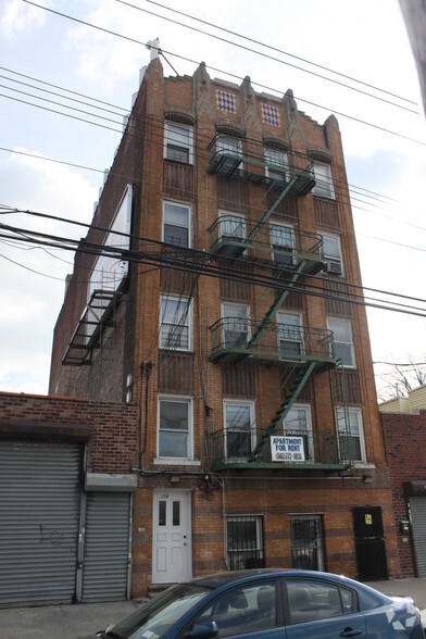 258 Soundview Ave, Bronx, NY en venta - Foto del edificio - Imagen 3 de 4