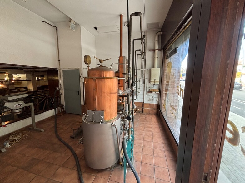 Edificio residencial en Badalona, Barcelona en venta - Foto del edificio - Imagen 3 de 5