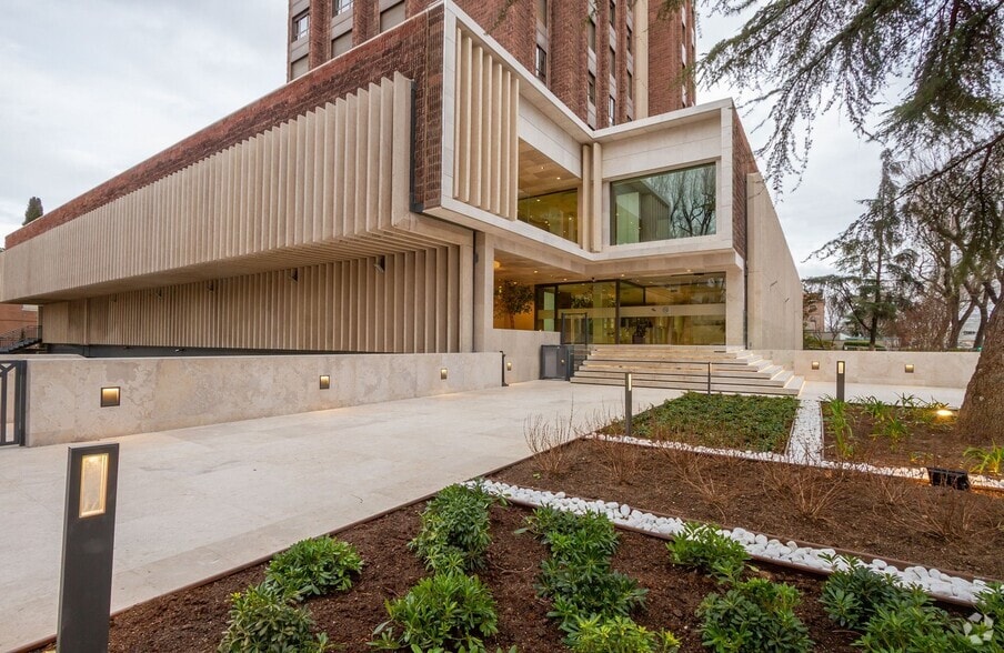 Avenida de Pío XII, 44, Madrid, Madrid en alquiler - Foto principal - Imagen 1 de 10