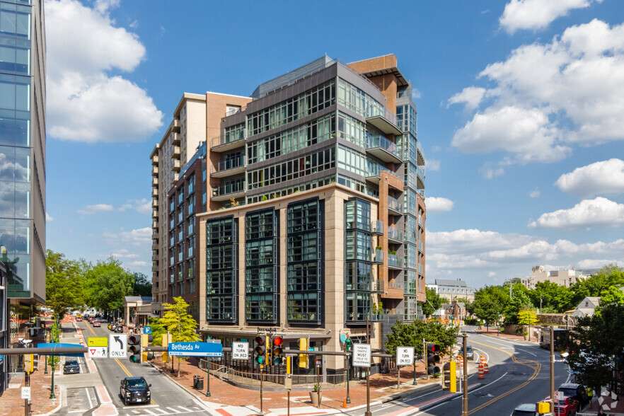 Bethesda Ave & Woodmont Ave, Bethesda, MD en alquiler - Foto del edificio - Imagen 2 de 6