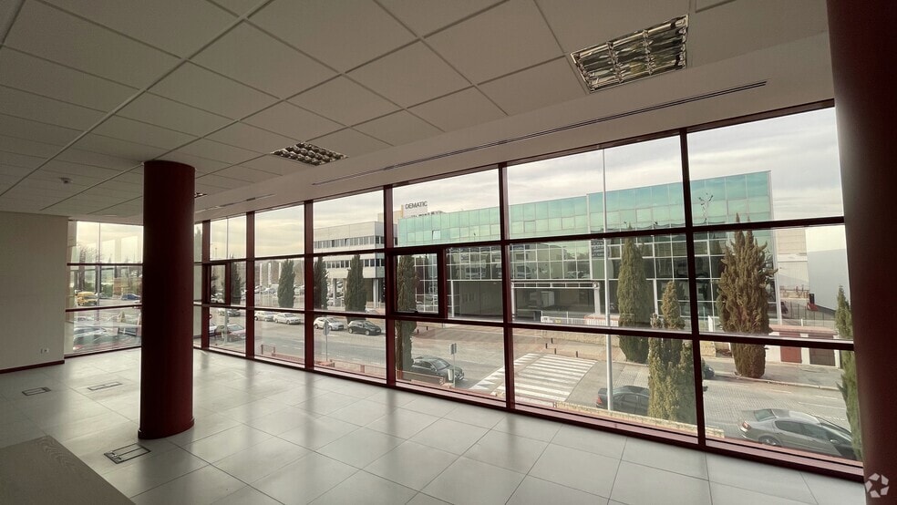 Avenida Italia, 10, Coslada, Madrid en venta - Foto del edificio - Imagen 2 de 32
