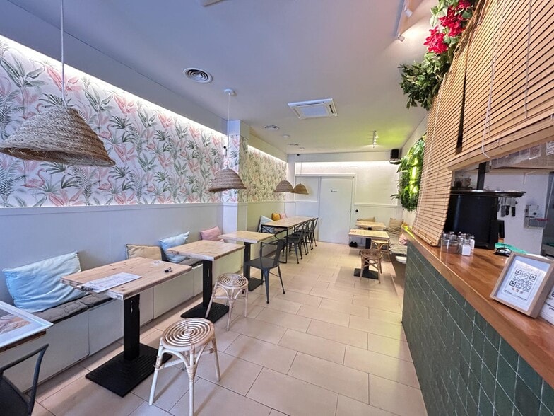 Local en Mataró, Barcelona en alquiler - Foto del interior - Imagen 2 de 16
