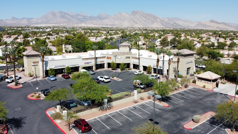 9691 Trailwood Dr, Las Vegas, NV en alquiler - Foto del edificio - Imagen 2 de 4