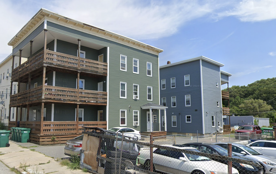 48 Chester St, Woonsocket, RI en venta - Foto del edificio - Imagen 1 de 19