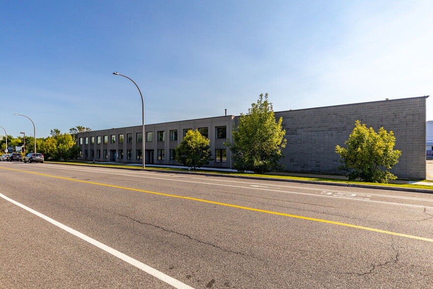 2300 Rue Cohen, Montréal, QC en alquiler - Foto del edificio - Imagen 1 de 9