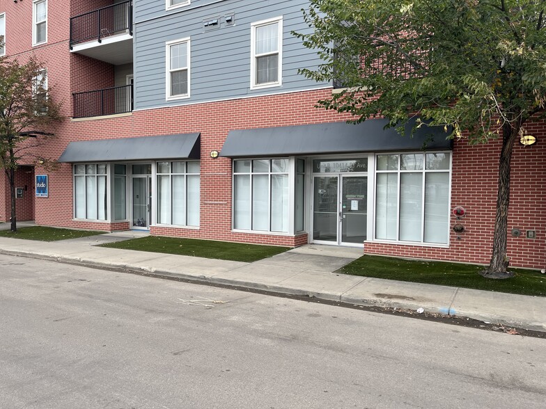 10414 81 Av NW, Edmonton, AB en alquiler - Foto del edificio - Imagen 2 de 2