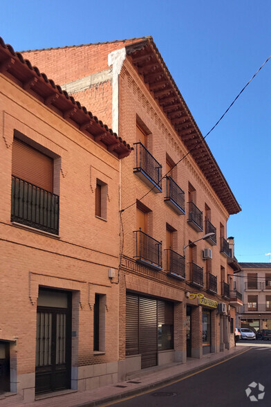 Calle Seis de Octubre, 3, Fuensalida, Toledo en venta - Foto del edificio - Imagen 2 de 2