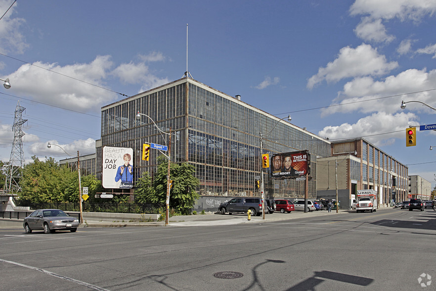 950 Dupont St, Toronto, ON en venta - Foto principal - Imagen 1 de 3