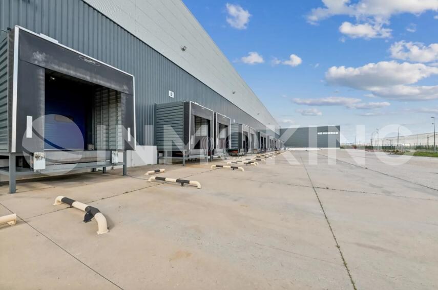 Nave en Cabanillas del Campo, Guadalajara en alquiler - Foto del edificio - Imagen 3 de 16