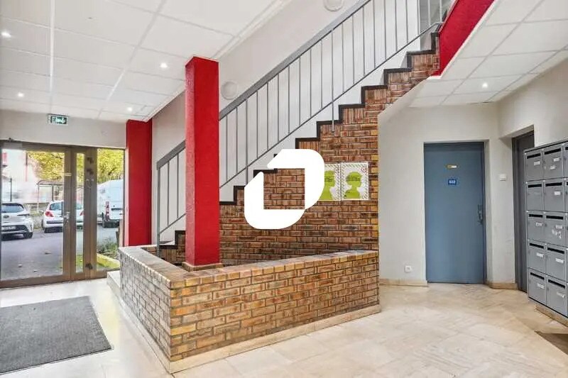 7 Rue Jean-Jacques Rousseau, Grigny en alquiler - Vestíbulo - Imagen 2 de 10