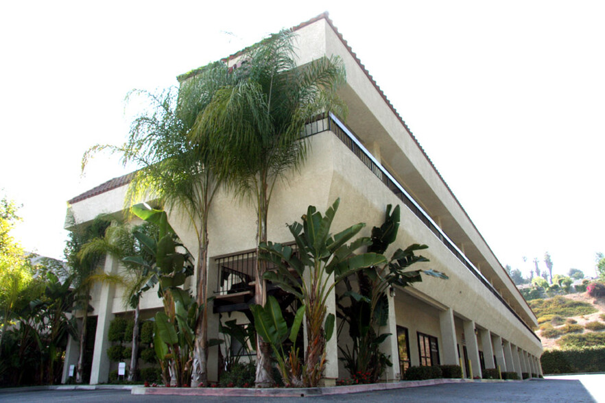 732 N Diamond Bar Blvd, Diamond Bar, CA en alquiler - Foto del edificio - Imagen 3 de 5