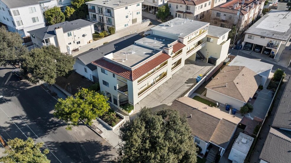 216 Sheldon St, El Segundo, CA en venta - Foto del edificio - Imagen 1 de 11