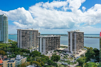 1901-1925 Brickell Ave, Miami, FL - VISTA AÉREA  vista de mapa