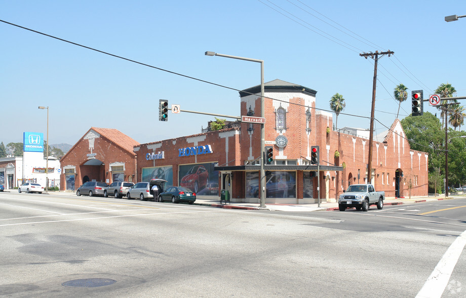 138-144 S Glendale Ave, Glendale, CA en alquiler - Foto del edificio - Imagen 1 de 2