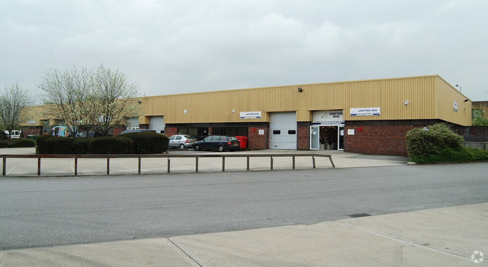 Westmead Dr, Swindon en alquiler - Foto principal - Imagen 1 de 2