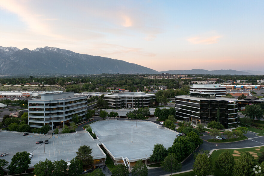 6995 S Union Park Ctr, Midvale, UT en alquiler - Foto del edificio - Imagen 3 de 3