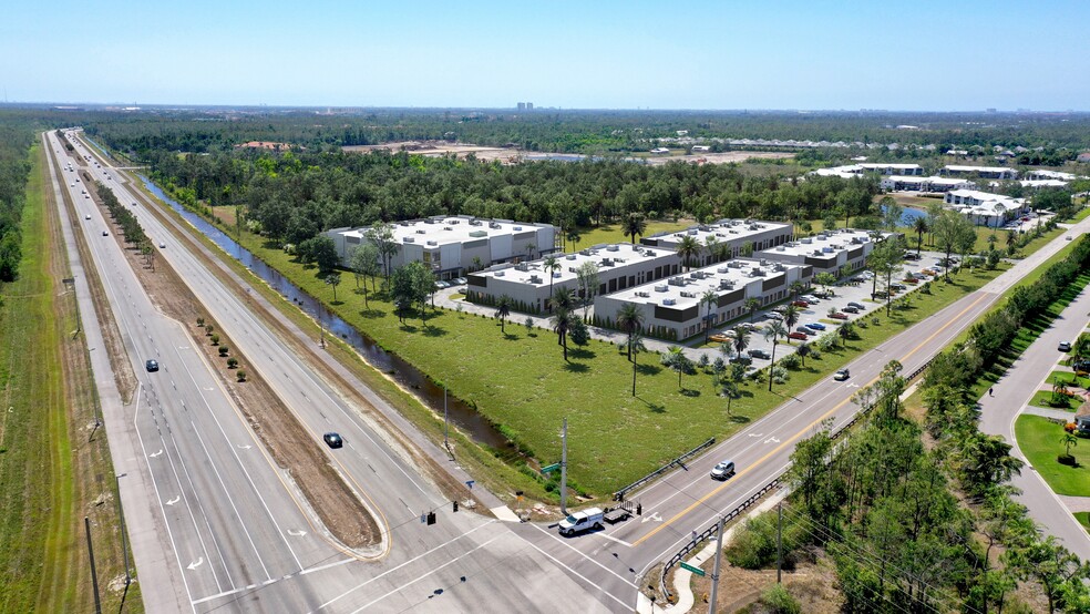 7530 Penzance Blvd, Fort Myers, FL en alquiler - Foto del edificio - Imagen 1 de 5