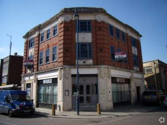 58 Market Sq, St Neots en alquiler Foto principal- Imagen 1 de 2