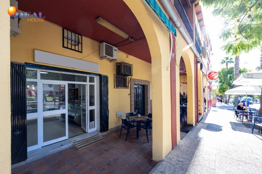 Avenida Enrique Martín Cuevas, 6, Motril, Granada en venta - Foto del edificio - Imagen 3 de 32
