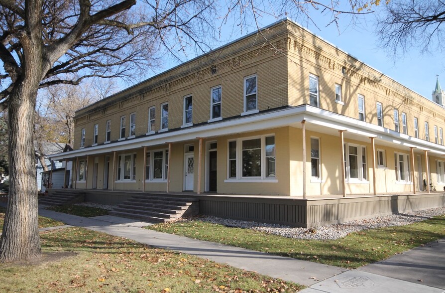 217 Chestnut St, Grand Forks, ND en venta - Foto del edificio - Imagen 1 de 13