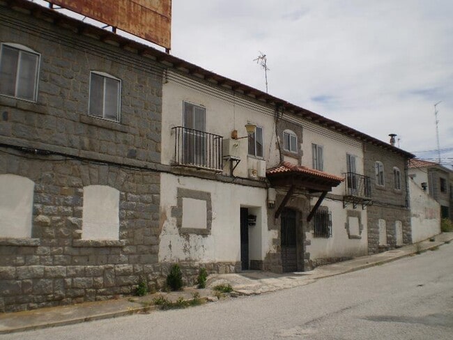 Más detalles de Calle Eras del Carrascal, s/n, Villacastín - Terreno en venta