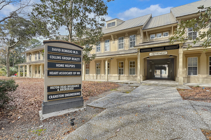 14 Westbury Park, Bluffton, SC en alquiler - Foto del edificio - Imagen 2 de 24